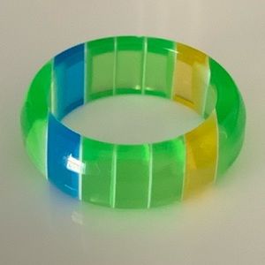 ☘️2 for $10 - Acrylic Ring size 8